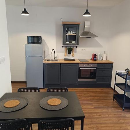 Apartment Dragana, Jezera, Island Murter Exteriör bild