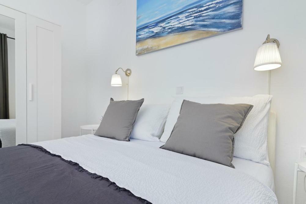 Apartment Dragana, Jezera, Island Murter Exteriör bild